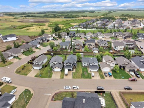 9 Lincoln Street, Sylvan Lake, AB 