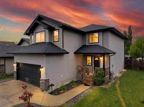 9 Lincoln Street, Sylvan Lake, AB 