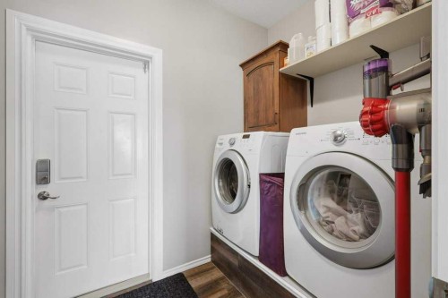 47 Ion Close, Red Deer, AB 