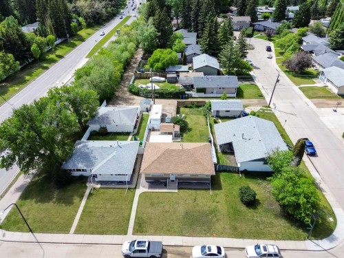 3206 44A Avenue, Red Deer, AB 