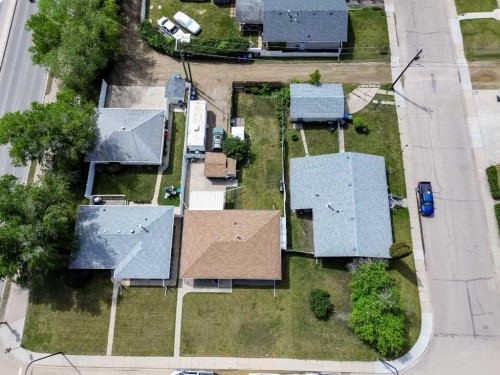 3206 44A Avenue, Red Deer, AB 