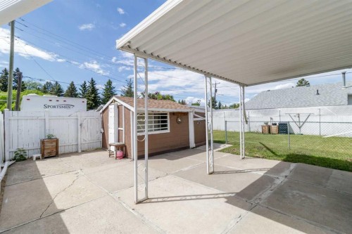 3206 44A Avenue, Red Deer, AB 