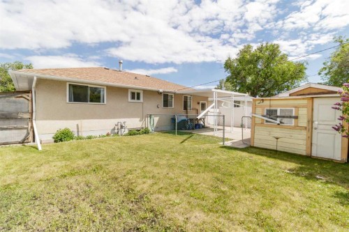 3206 44A Avenue, Red Deer, AB 