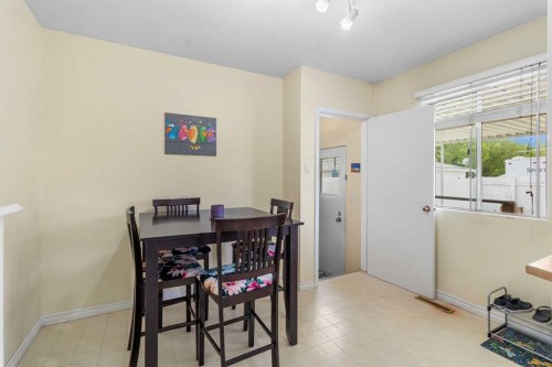 3206 44A Avenue, Red Deer, AB 