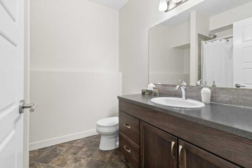 14 Village Crescent, Red Deer, AB 