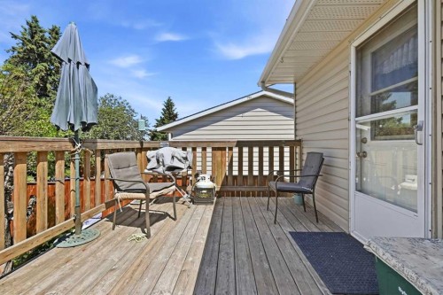 38 Meadowview Close, Sylvan Lake, AB - Outdoor With Deck Patio Veranda With Exterior