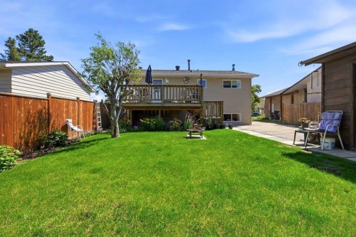 38 Meadowview Close, Sylvan Lake, AB - Outdoor With Deck Patio Veranda