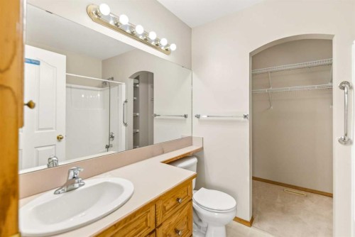39 Jenkins Drive, Red Deer, AB 