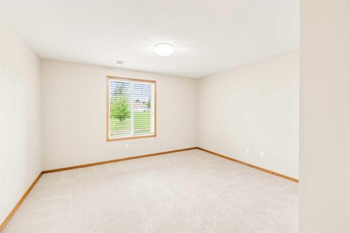 39 Jenkins Drive, Red Deer, AB 