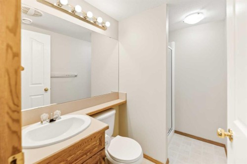 39 Jenkins Drive, Red Deer, AB 