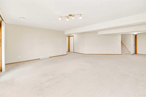 39 Jenkins Drive, Red Deer, AB 