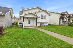 5812 70 Avenue Close Rocky Mountain House, AB T4T 1V8