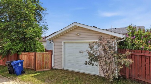 4612 Womacks Road, Blackfalds, AB 