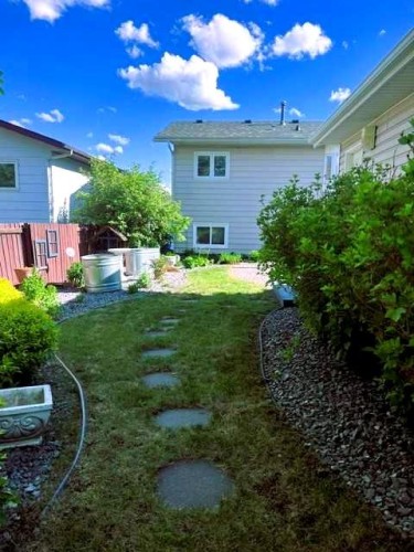 4612 Womacks Road, Blackfalds, AB 