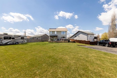 4828 55 Boulevard Close, Innisfail, AB 