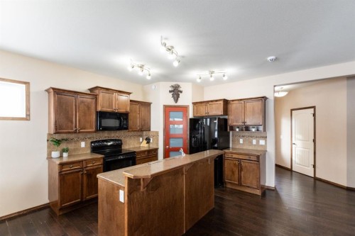 4828 55 Boulevard Close, Innisfail, AB 