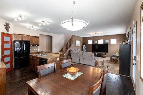 4828 55 Boulevard Close, Innisfail, AB 