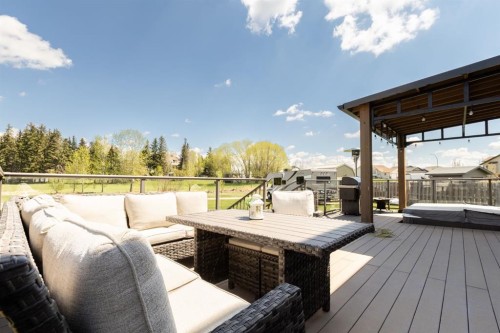 4828 55 Boulevard Close, Innisfail, AB 