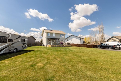 4828 55 Boulevard Close, Innisfail, AB 