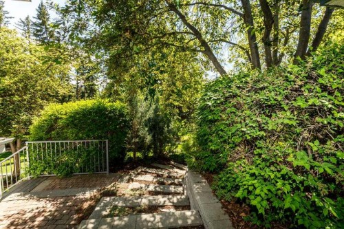 3550 Spruce Drive, Red Deer, AB 