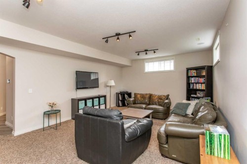 19 Carter Close, Red Deer, AB 