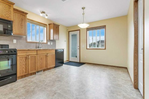 12 Oswald Close, Red Deer, AB 