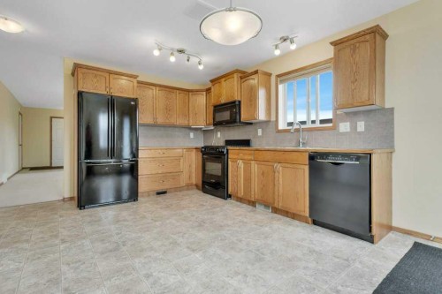 12 Oswald Close, Red Deer, AB 