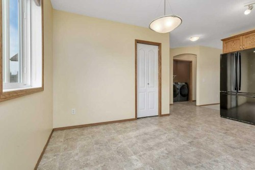 12 Oswald Close, Red Deer, AB 