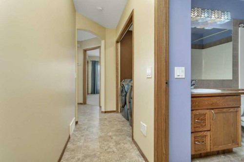 12 Oswald Close, Red Deer, AB 