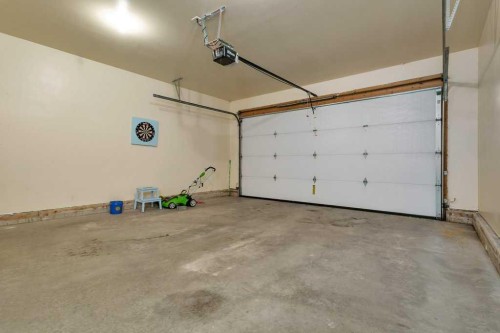 12 Oswald Close, Red Deer, AB 