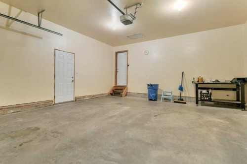 12 Oswald Close, Red Deer, AB 