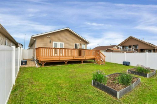 12 Oswald Close, Red Deer, AB 