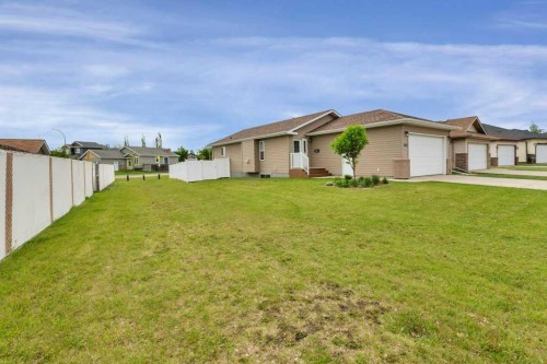 12 Oswald Close, Red Deer, AB 