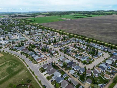 58 Drummond Close, Red Deer, AB 