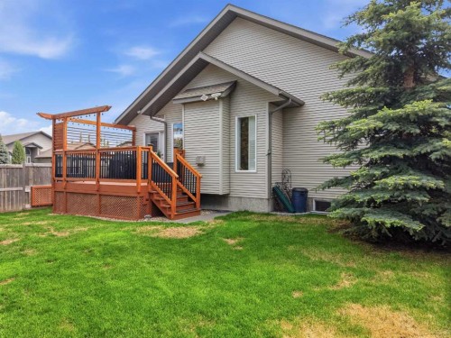 166 Lougheed Close, Red Deer, AB 