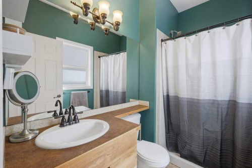 166 Lougheed Close, Red Deer, AB 
