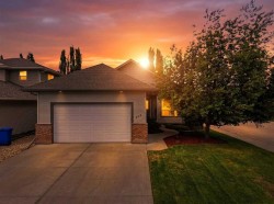 166 Lougheed Close  Red Deer, AB T4R 3G7