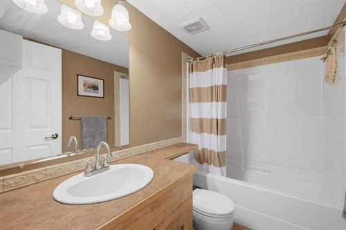 166 Lougheed Close, Red Deer, AB 