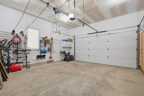 166 Lougheed Close, Red Deer, AB 