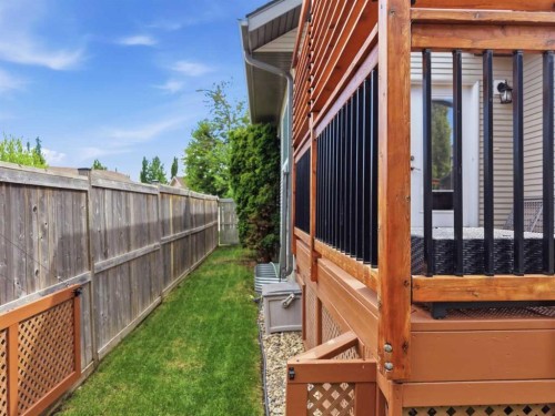 166 Lougheed Close, Red Deer, AB 