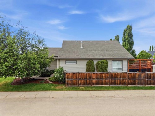 166 Lougheed Close, Red Deer, AB 