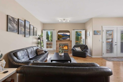 166 Lougheed Close, Red Deer, AB 