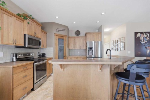166 Lougheed Close, Red Deer, AB 