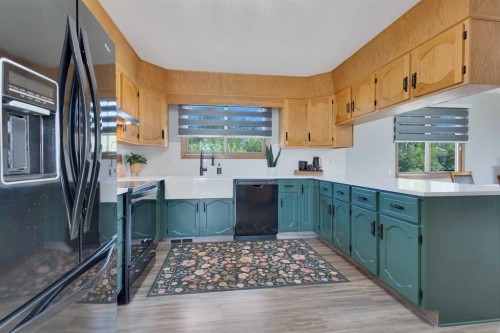 27 Warwick Drive, Red Deer, AB 