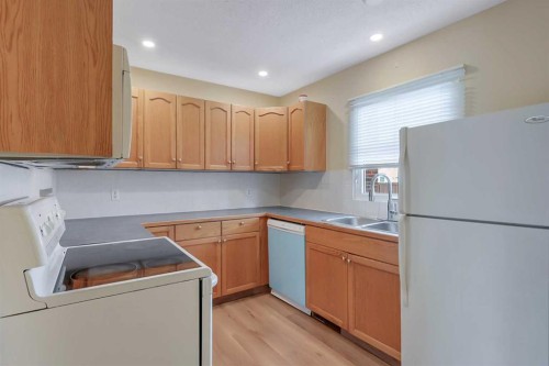 7-15 Stanton Street, Red Deer, AB - Indoor Photo Showing Other Room