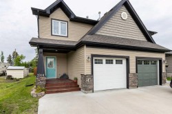 2314 19 Avenue Bowden, AB T0M 0K0