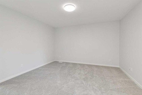41 Belmont Row Sw, Calgary, AB 