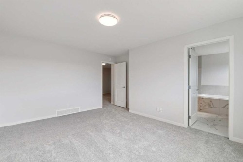 41 Belmont Row Sw, Calgary, AB 