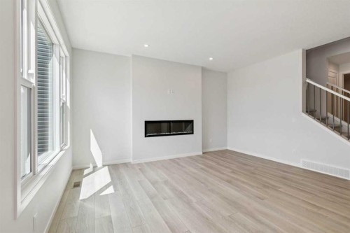 41 Belmont Row Sw, Calgary, AB 