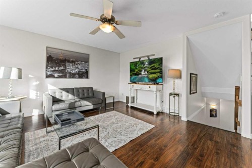 199 Adams Close, Red Deer, AB - Indoor Photo Showing Living Room